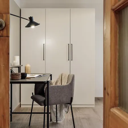 Apartment Kaax - 3 Bedrooms And Balcony In Eixample *